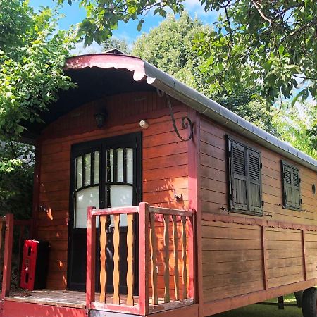 Millygite Roulotte - 4 Seasons Chalet-On-Wheels Exterior photo